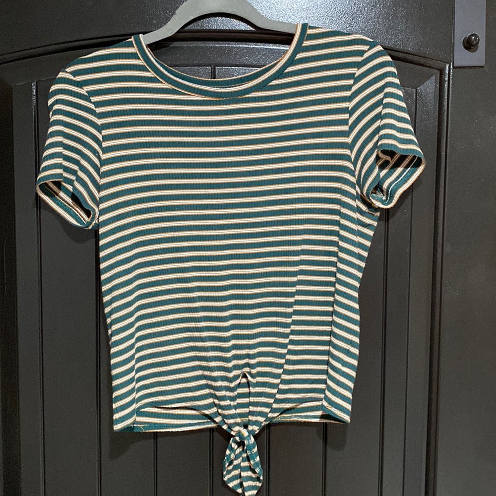 AMERICAN EAGLE yellow and green striped tee